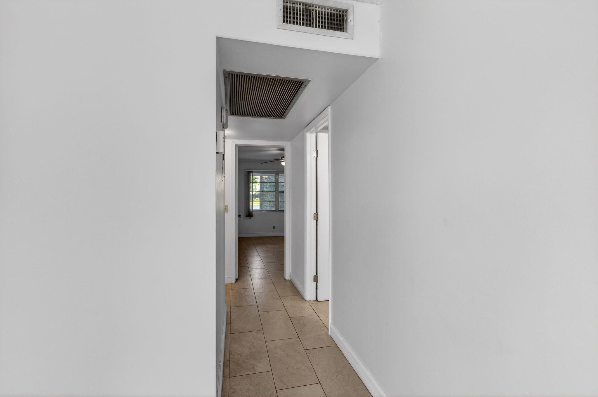 1017 Cornwall East Boca Raton, FL 33434 - Photo 24 of 97 27-web-or-mls-DSC_1552