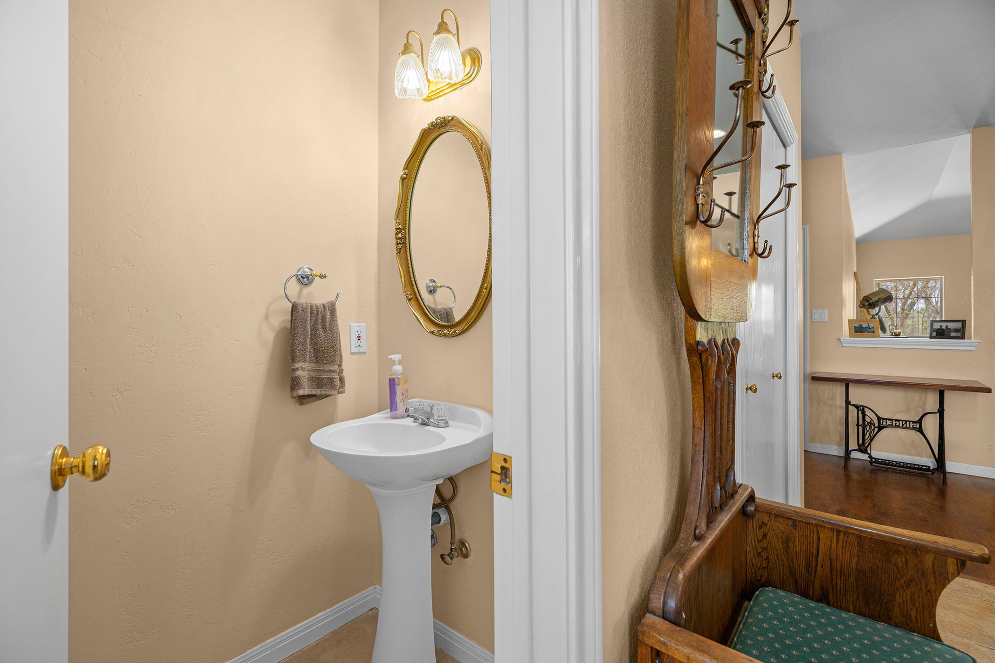 75 County Road 129 Taylor, TX 76574 - Photo 16 of 40 Bathroom featuring baseboards