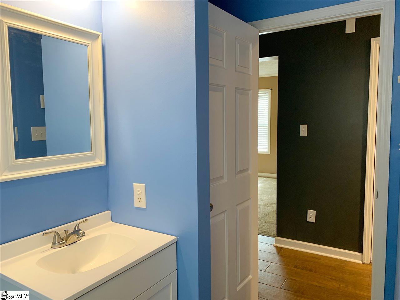 9 Ridgeside Court Greenville, SC 29617 - Photo 10 of 27 Gallery Image 10