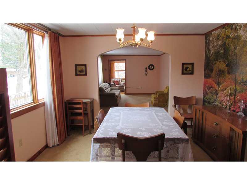 1233 Spring Run Road Extension Coraopolis, PA 15108 - Photo 5 of 25 Dining Room.