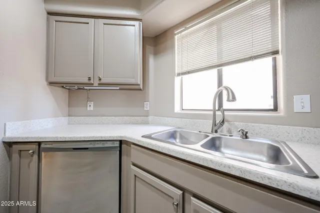 a close view of sink and tap