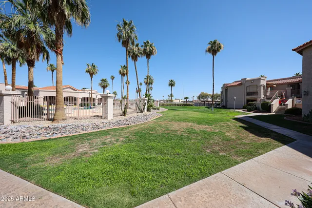 $179,000 | 9151 West Greenway Road, Unit 162, Peoria, AZ 85381
