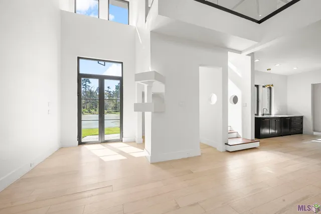 $999,000 | 9825 Fawn Vw Drive, Baton Rouge, LA 70817