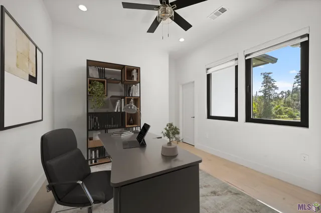 $999,000 | 9825 Fawn Vw Drive, Baton Rouge, LA 70817