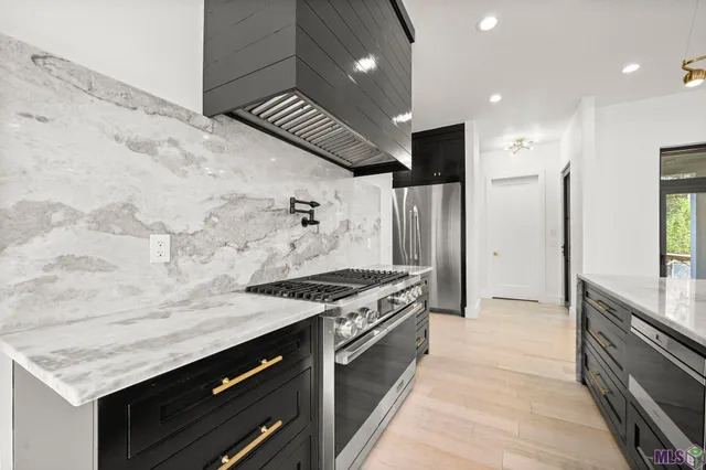 $999,000 | 9825 Fawn Vw Drive, Baton Rouge, LA 70817