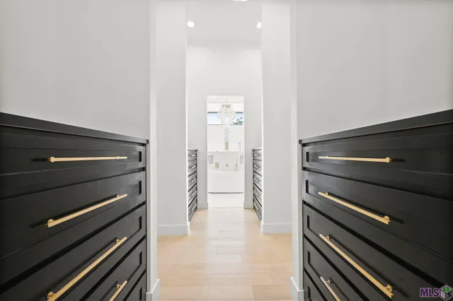 $999,000 | 9825 Fawn Vw Drive, Baton Rouge, LA 70817