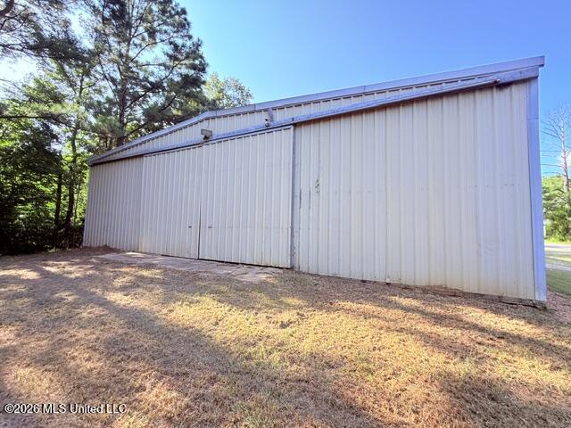 1111 Dummy Line Road Brookhaven, MS 39601 - Photo 9 of 38 IMG_5750