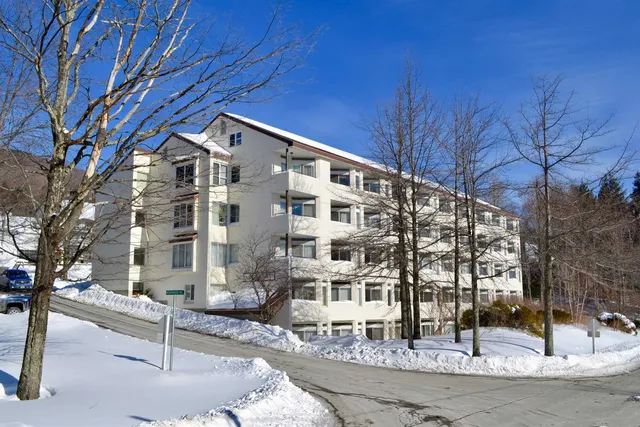 $225,000 | 30 Mountainside Drive, Unit 201, Warren, VT 05674