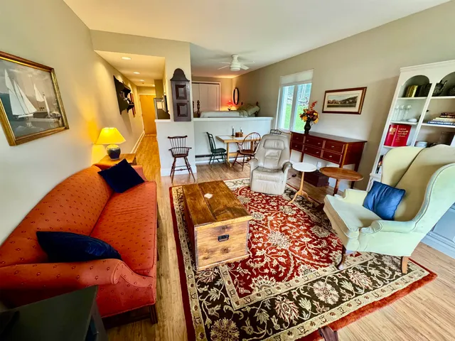 $225,000 | 30 Mountainside Drive, Unit 201, Warren, VT 05674