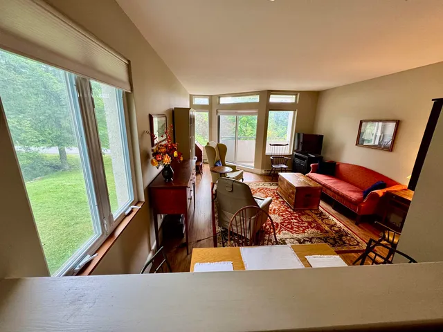 $225,000 | 30 Mountainside Drive, Unit 201, Warren, VT 05674