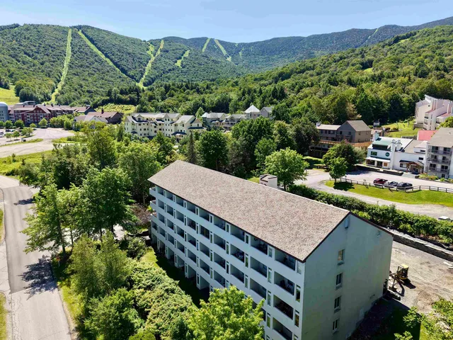 $225,000 | 30 Mountainside Drive, Unit 201, Warren, VT 05674