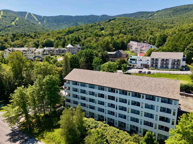 $225,000 | 30 Mountainside Drive, Unit 201, Warren, VT 05674
