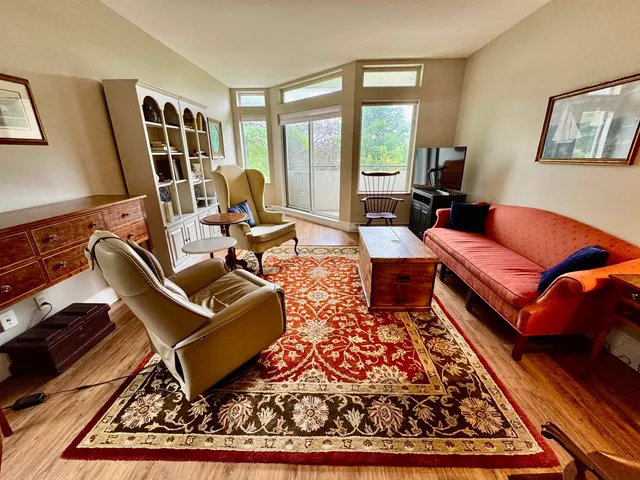 $225,000 | 30 Mountainside Drive, Unit 201, Warren, VT 05674