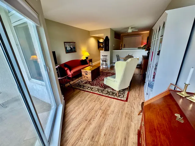 $225,000 | 30 Mountainside Drive, Unit 201, Warren, VT 05674