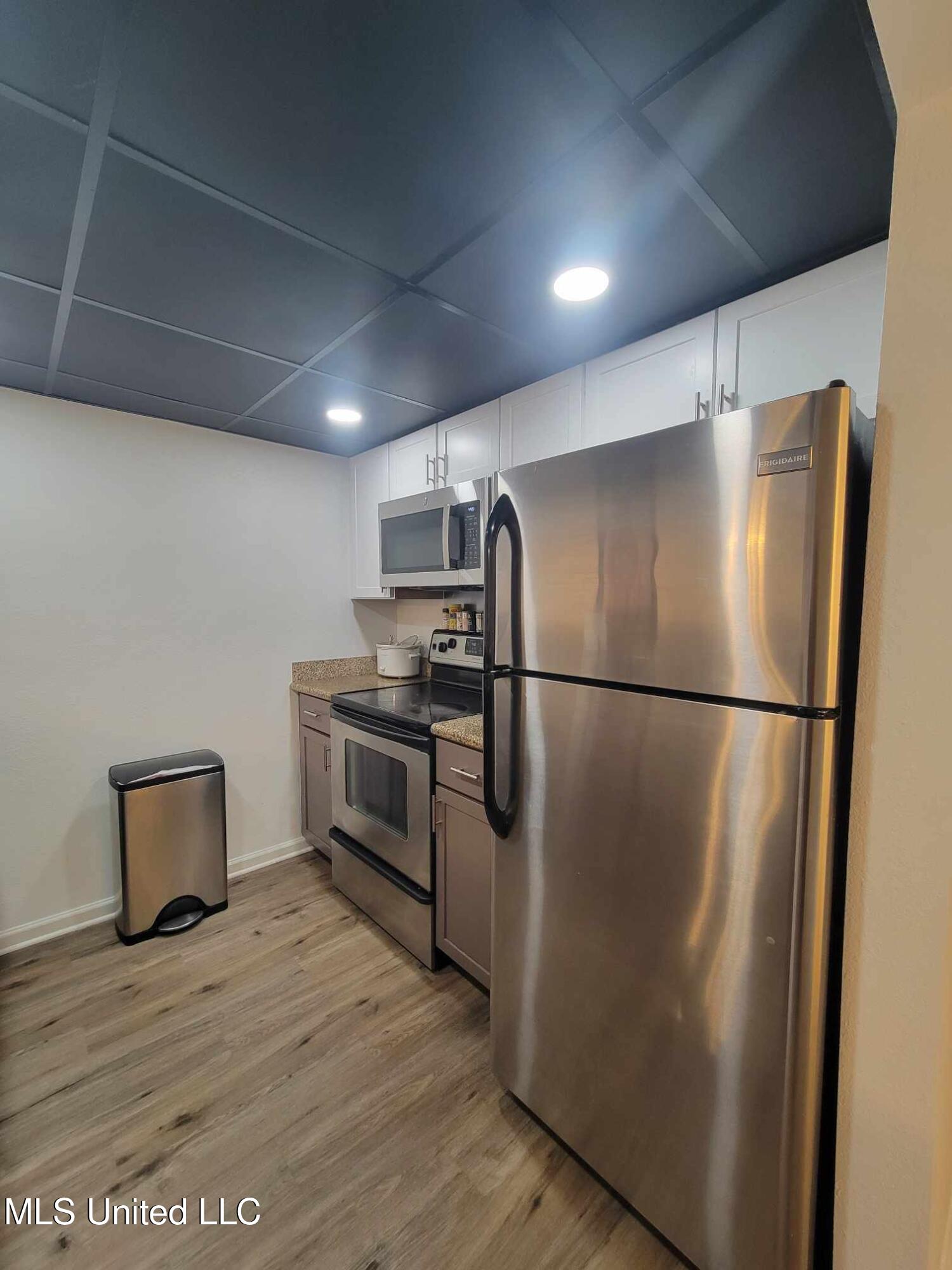 3230 Cumberland Road, Unit 89 Ocean Springs, MS 39564 - Photo 5 of 18 473372249_1291115535548666_6578765035150