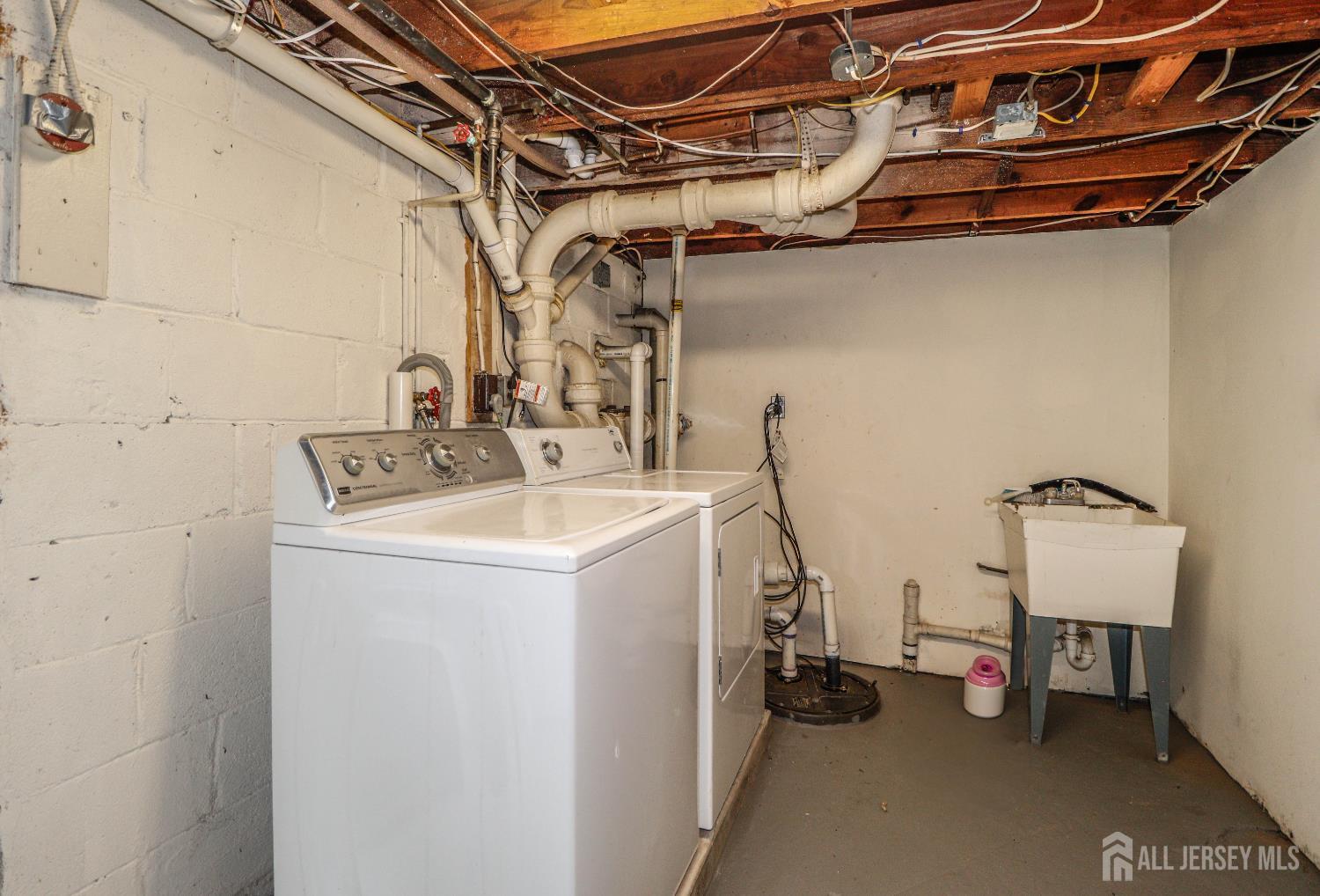 70 Lancaster Road Colonia, NJ 07067 - Photo 23 of 33
