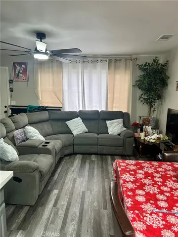 $310,000 | 913 West Santa Fe Avenue, Merced, CA 95340