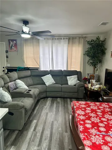 $310,000 | 913 West Santa Fe Avenue, Merced, CA 95340