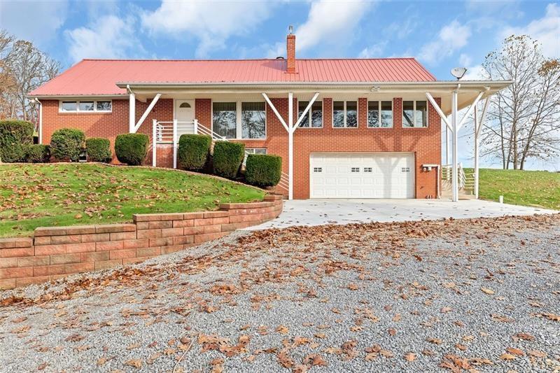 495 Center Grange Road Monaca, PA 15061 - Photo 1 of 25 Gallery Image 1