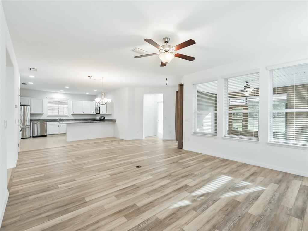 4976 Northwest 35th Ln Road Ocala, FL 34482 - Photo 12 of 34
