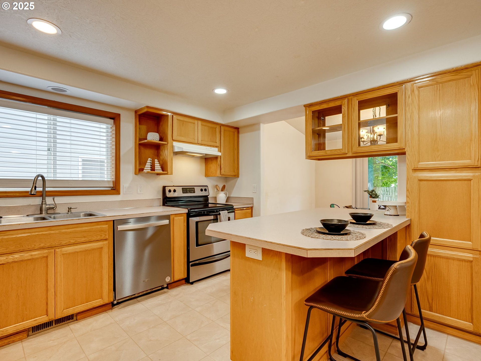 1065 Ridgefield Court Stayton, OR 97383 - Photo 18 of 48