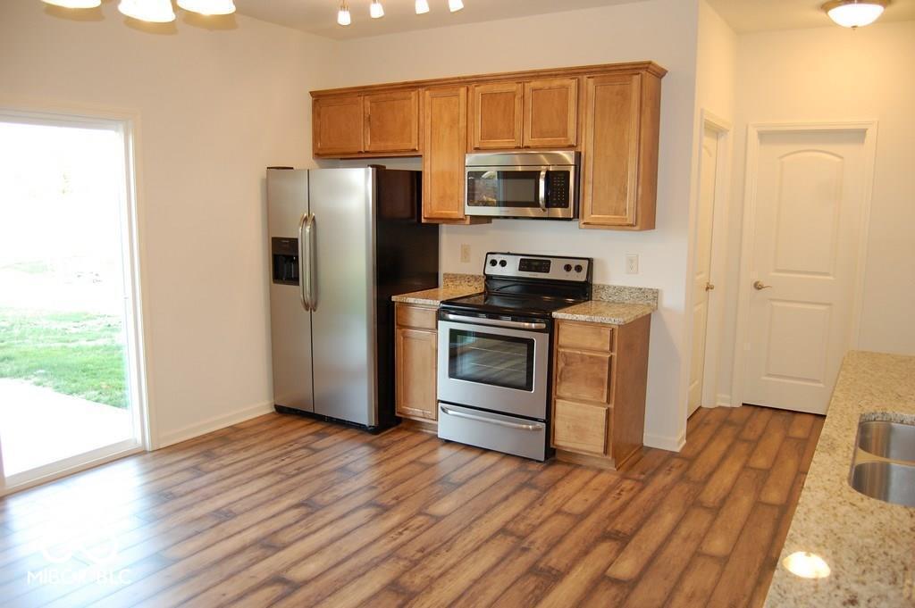 1685 Fair Weather Drive Pendleton, IN 46064 - Photo 3 of 24