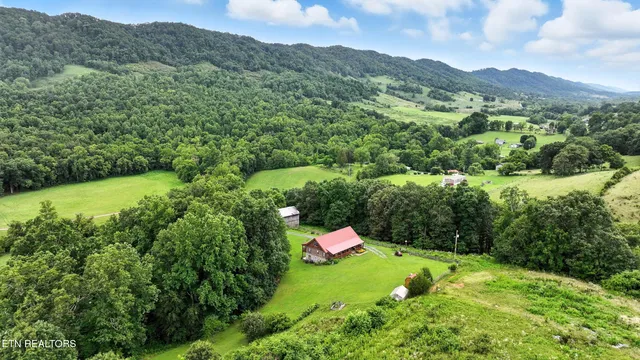 $589,000 | 9360 Middle Wallens Creek Road, Jonesville, VA 24263