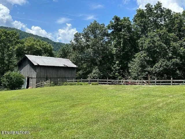 $589,000 | 9360 Middle Wallens Creek Road, Jonesville, VA 24263