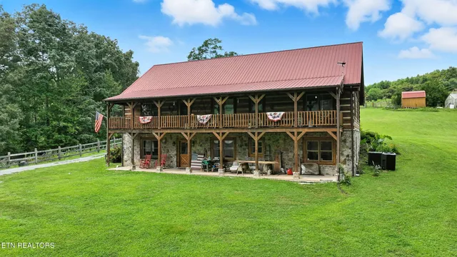 $589,000 | 9360 Middle Wallens Creek Road, Jonesville, VA 24263