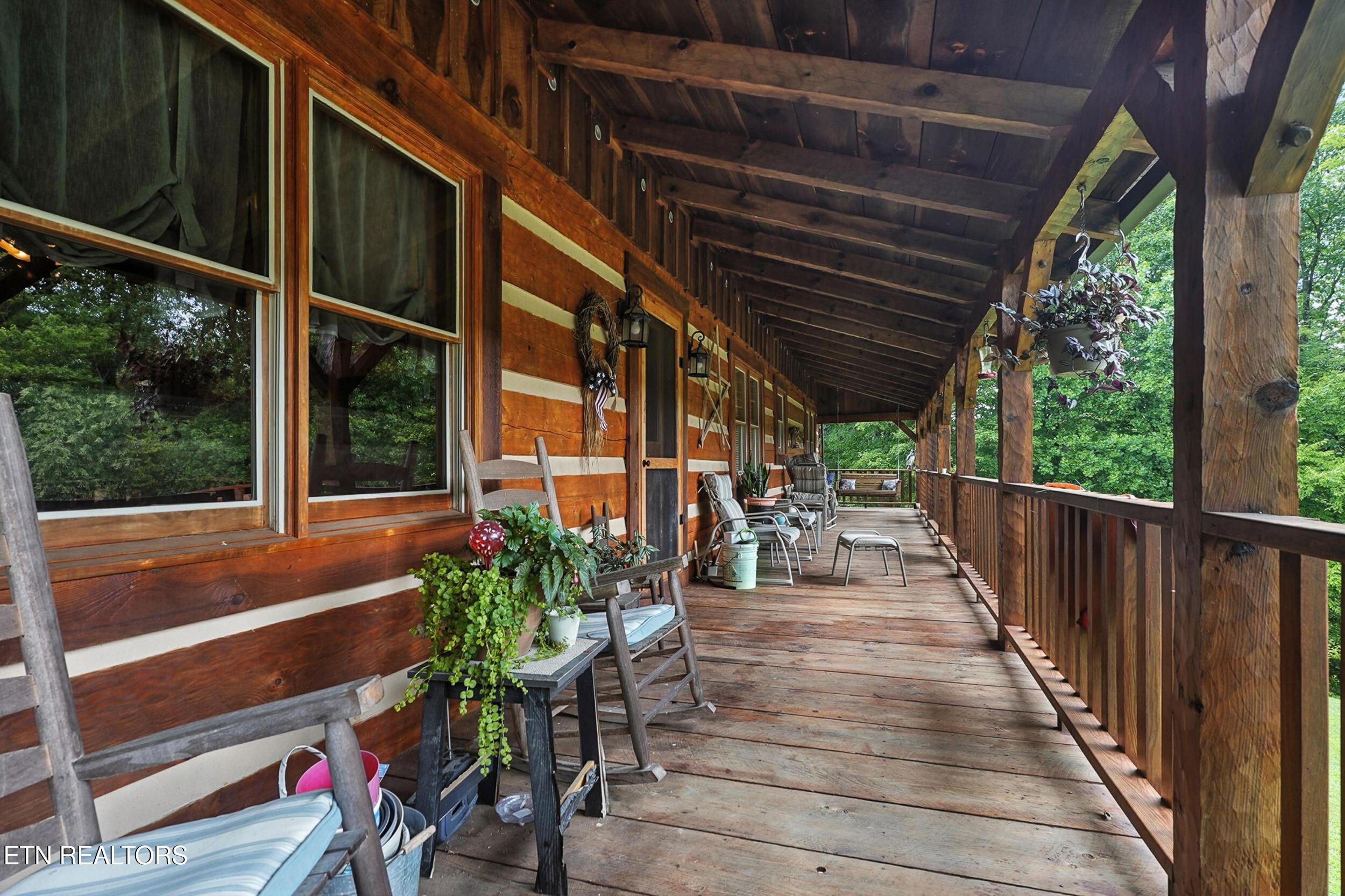 9360 Middle Wallens Creek Road Jonesville, VA 24263 - Photo 8 of 51 IMG_0036