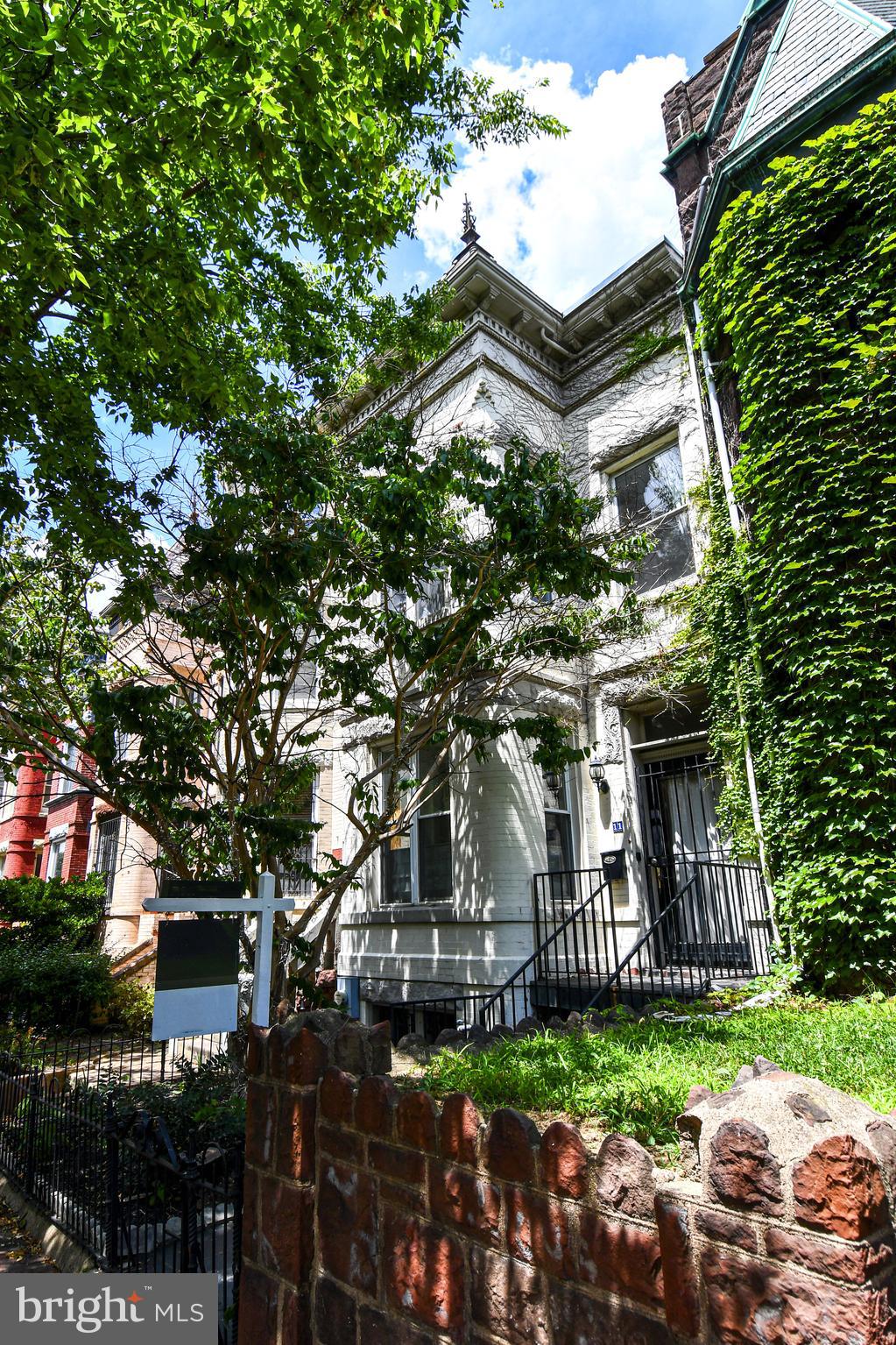 11 R Street Northwest Washington, DC 20001 - Photo 2 of 55