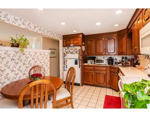 4 Berkshire Road Peabody, MA 01960 - Photo 12 of 28 Gallery Image 12