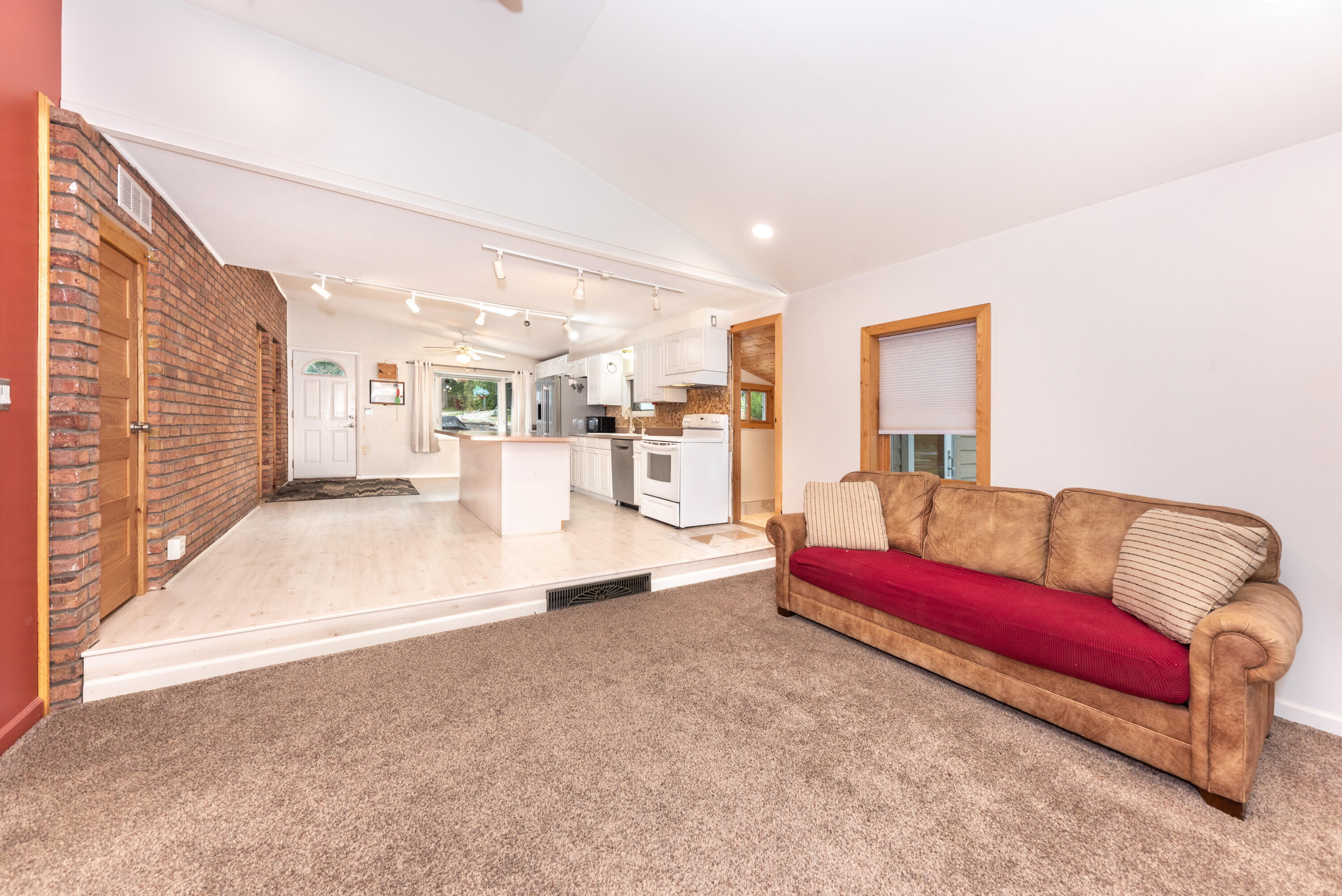 883 Hurley Drive Howell, MI 48843 - Photo 23 of 54 025_41