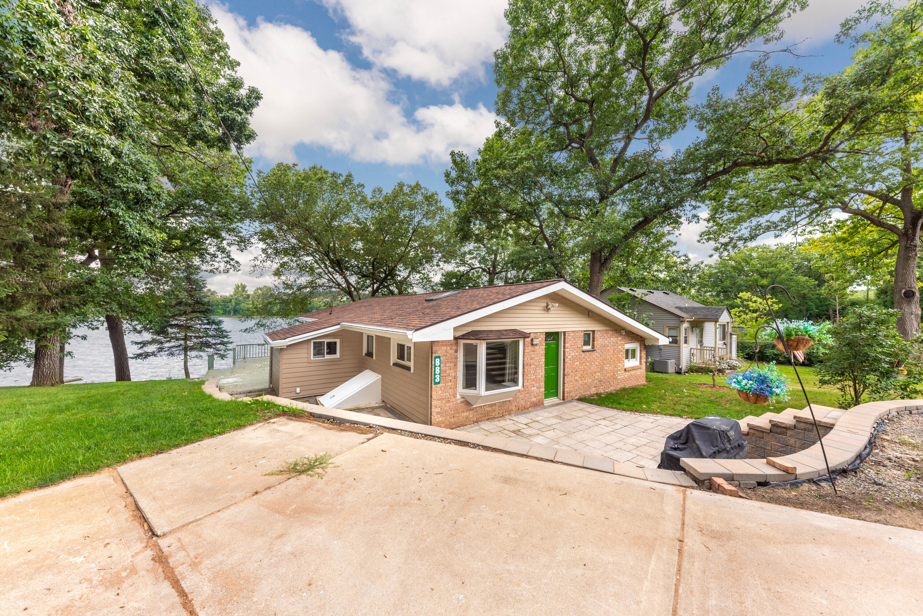 883 Hurley Drive Howell, MI 48843 - Photo 3 of 54 004_36