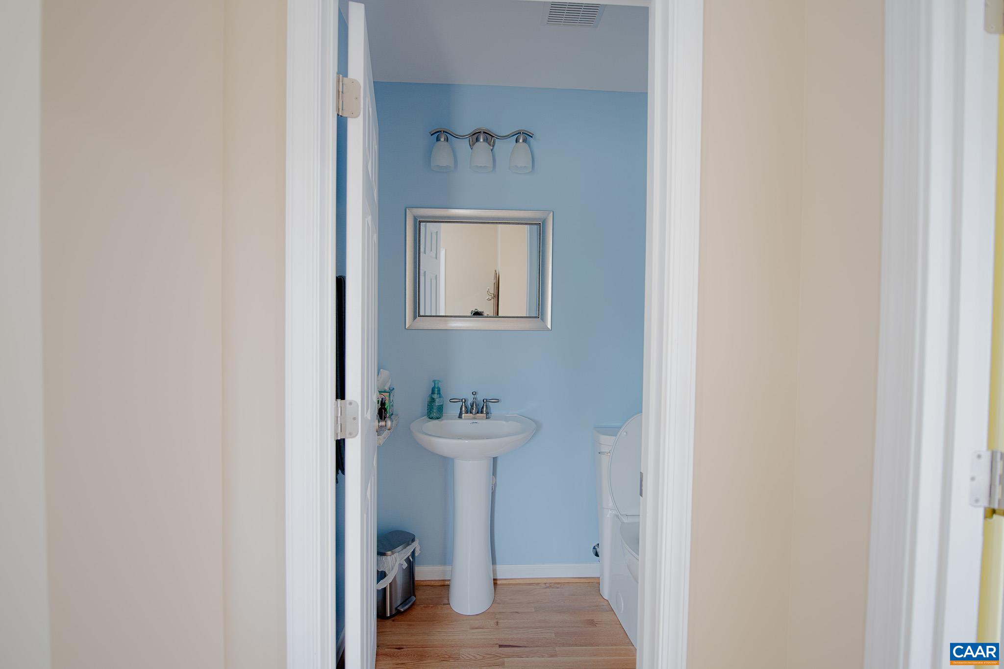 1101 Keith Road Stanardsville, VA 22973 - Photo 5 of 38 a bathroom with a sink and mirror