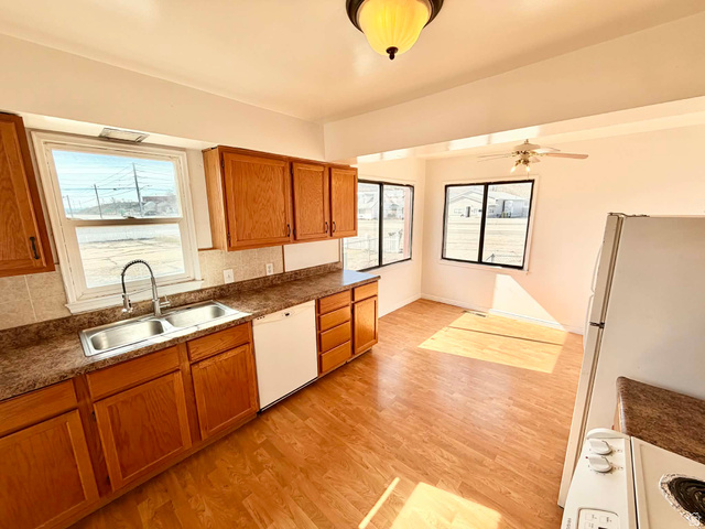 489 Highway 55 Price, UT 84501 - Photo 11 of 36