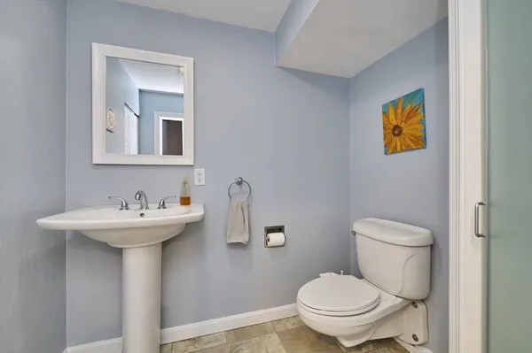 $5,999 | 27 Cranberry Lane, Burlington, MA 01803