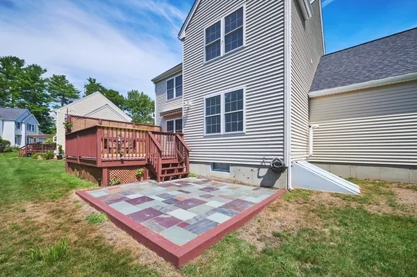 $5,999 | 27 Cranberry Lane, Burlington, MA 01803