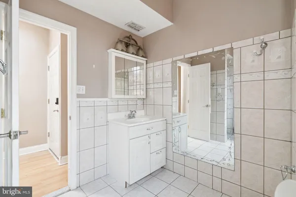 $1,650 | 1936 North 7th Street, Unit 2, Philadelphia, PA 19122
