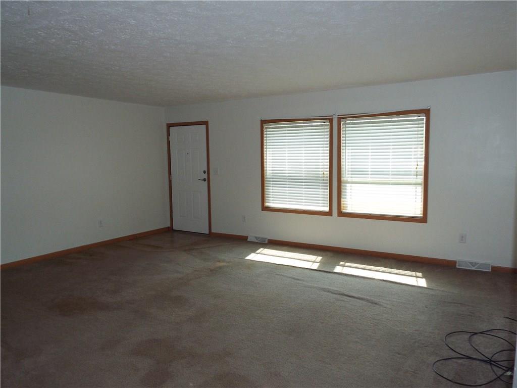 119 Fishpot Road Aliquippa, PA 15001 - Photo 10 of 24 Spacious Living Room 19x14.