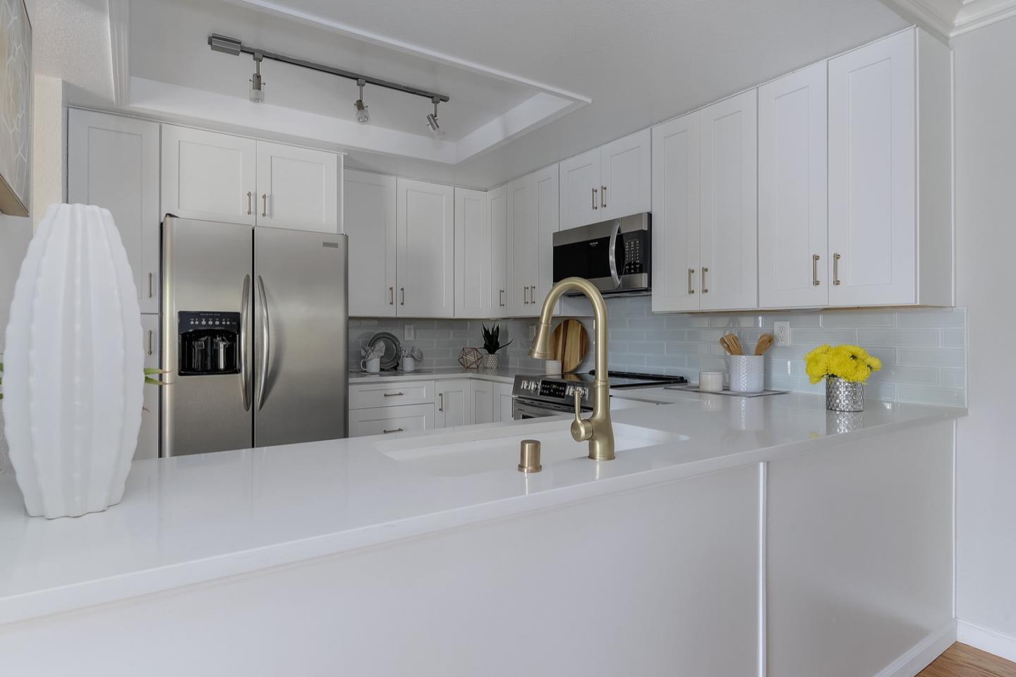 71 Roberts Road, Unit 5 Los Gatos, CA 95032 - Photo 11 of 27 Gallery Image 11