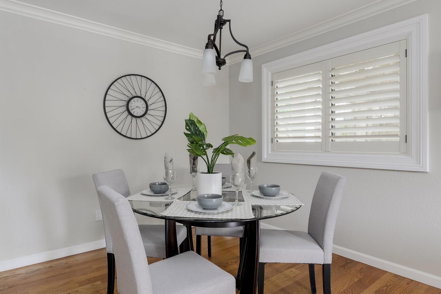 71 Roberts Road, Unit 5 Los Gatos, CA 95032 - Photo 5 of 27 Gallery Image 5