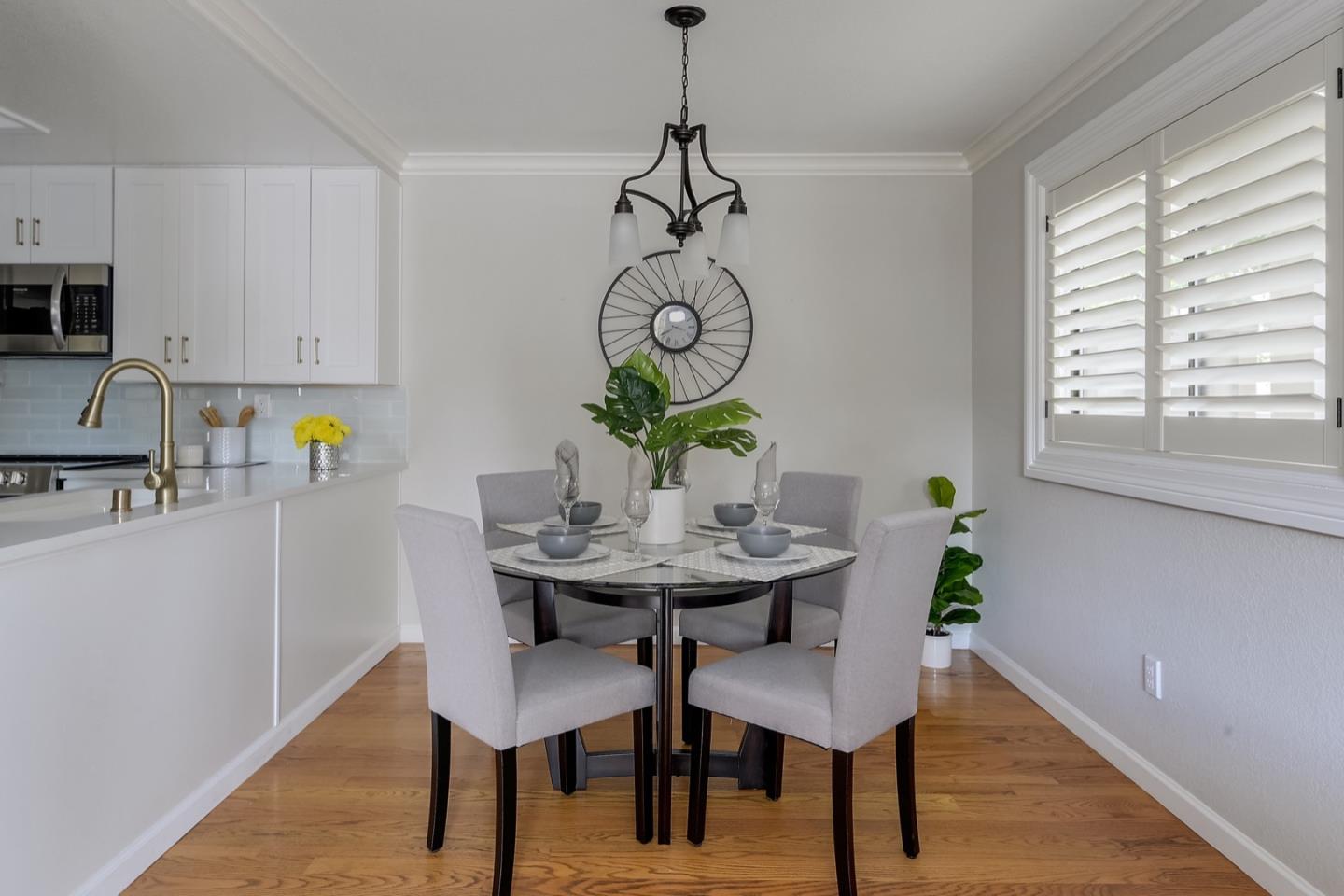 71 Roberts Road, Unit 5 Los Gatos, CA 95032 - Photo 7 of 27 Gallery Image 7
