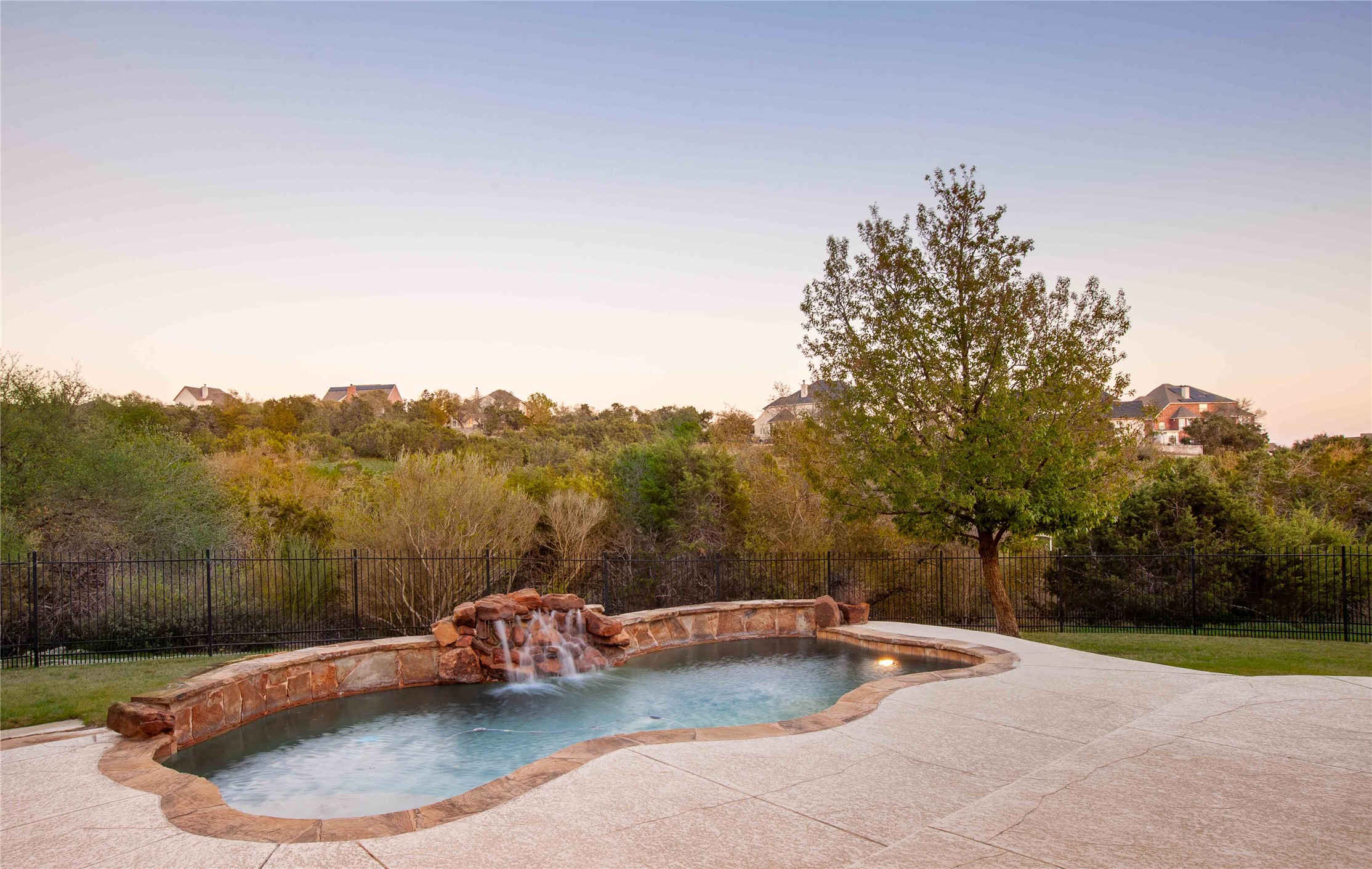 1432 Tom Sawyer Road Austin, TX 78737 - Photo 4 of 40
