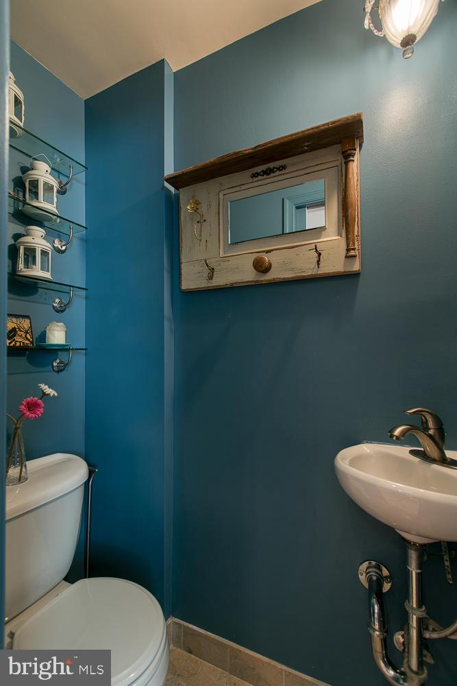 602 14th Place Northeast Washington, DC 20002 - Photo 13 of 40 Main-level half bath!
