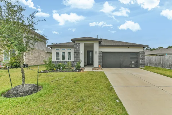 $339,999 | 14226 Lake Lodge Drive, Conroe, TX 77384