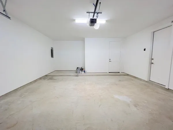 $3,100 | 2122 Blalock Road, Unit A, Houston, TX 77080