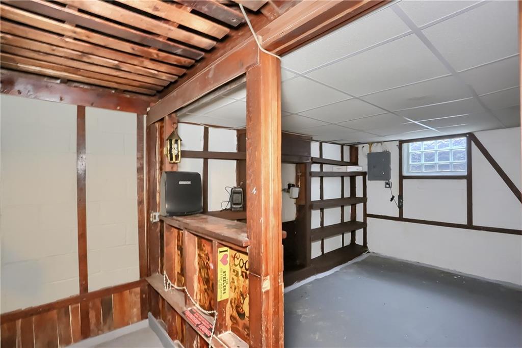 711 Shadycrest Road Pittsburgh, PA 15216 - Photo 16 of 16 Gallery Image 16