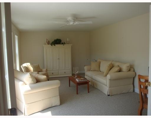893 Portland Road, Unit 6 Saco, ME 04072 - Photo 16 of 18 Den/Family/Great Room.