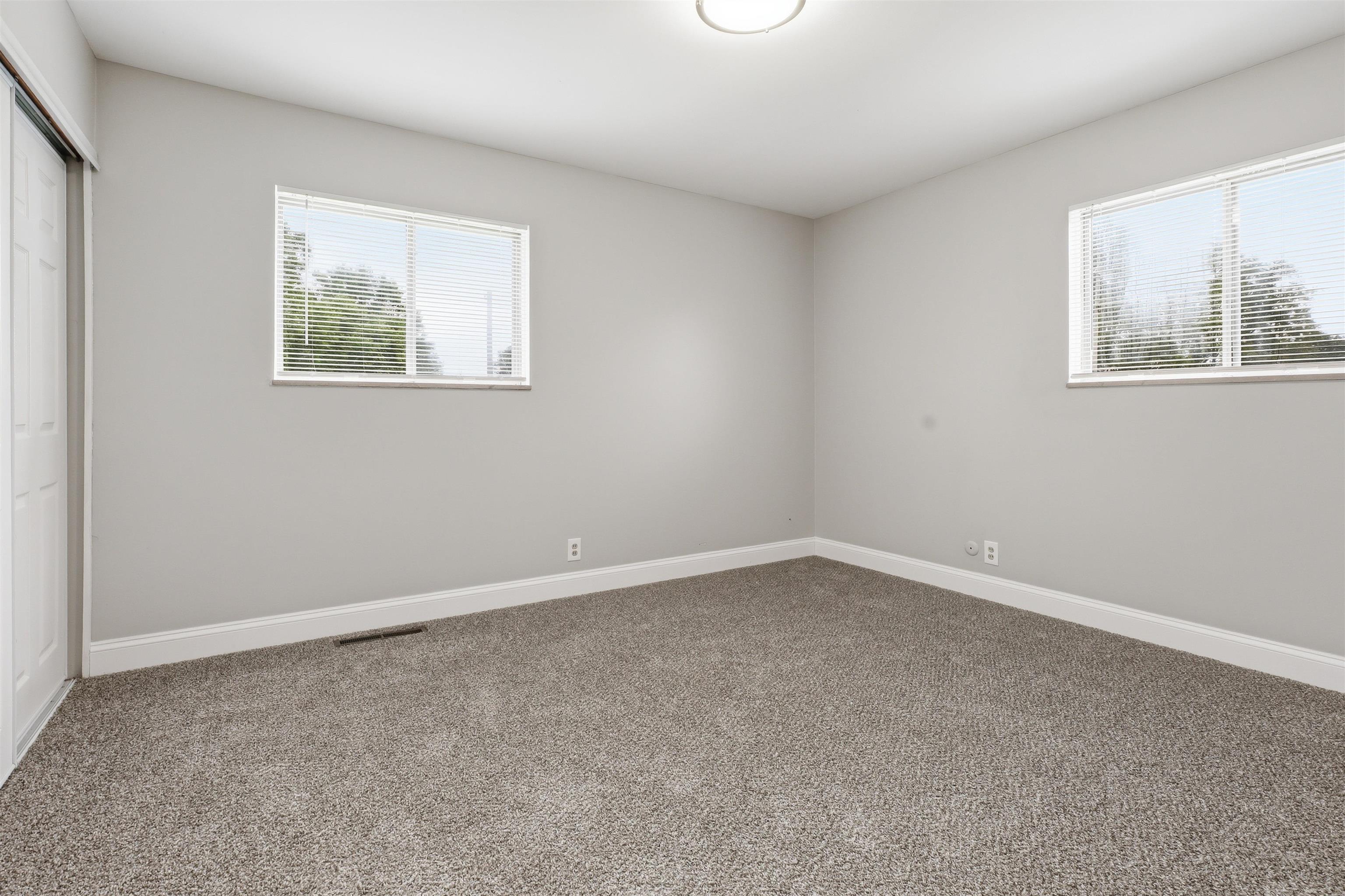 929 Springview Drive Flushing, MI 48433 - Photo 28 of 44